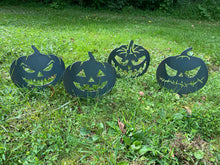 Load image into Gallery viewer, Large metal pumpkin