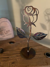 Load image into Gallery viewer, Metal Forever Rose