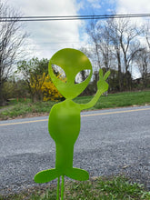 Load image into Gallery viewer, Alien Yard Stake