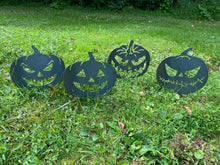 Load image into Gallery viewer, Metal 10" Pumpkin Yard Stakes