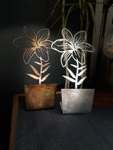 Load image into Gallery viewer, Metal Lily Flower
