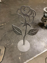 Load image into Gallery viewer, Metal Forever Rose
