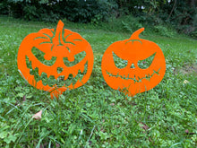 Load image into Gallery viewer, Metal 10&quot; Pumpkin Yard Stakes
