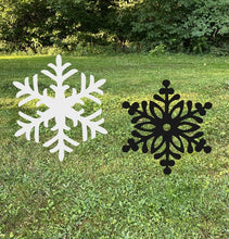 Load image into Gallery viewer, Metal Snowflake Yard Stake
